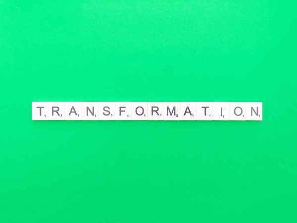 Le pouvoir des algorithmes : comment l'intelligence artificielle transforme l'expérience client