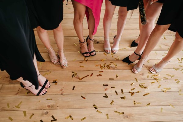 Organiser un EVJF à Deauville : activités, hébergements et conseils pour un week-end entre amies