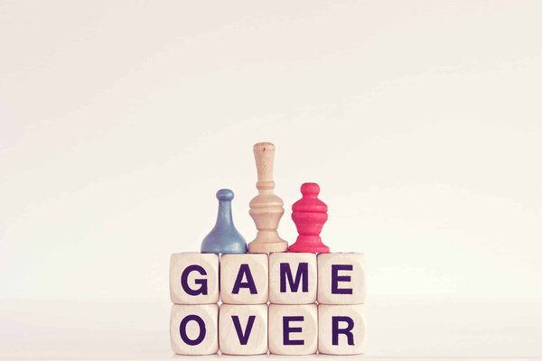 Qu'est-ce qui distingue Cemantix des autres jeux de mots en ligne ?