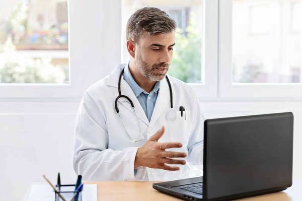 Trouver un medecin de garde rapidement